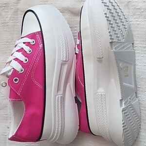 Vibrant Pink And White Elevated Sneakers NEW Size 7